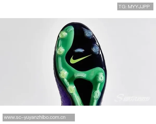 足球明星鞋号39的背后故事与运动员的成长之路 足球明星鞋号39的背后故事与运动员的成长之路
